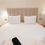 Ocean 11 Apartment *