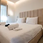 Ocean 11 Apartment