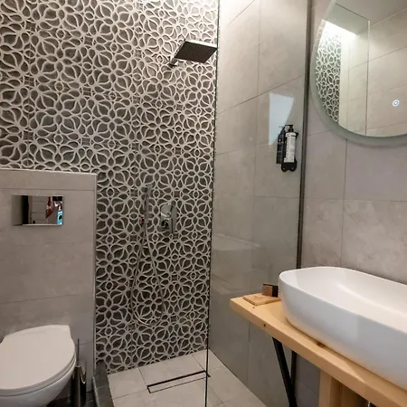 Ocean 11 Apartment *